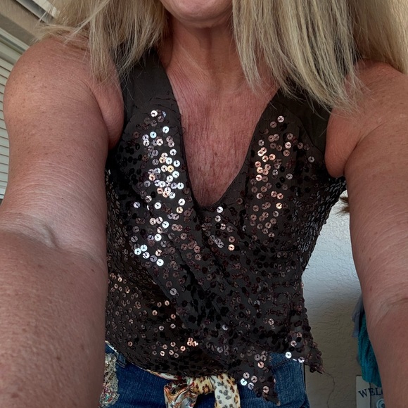 Coldwater Creek Sequin Dark Olive Green V Neck Top Size xs - Picture 7 of 8